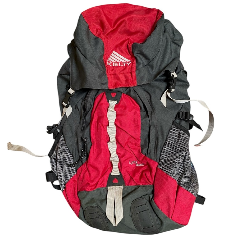 Kelty Lynx 2650 ST Junior Size Overnight Backpack | Red & Charcoal